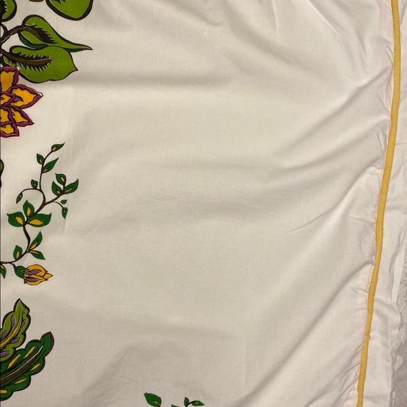 Euro shams set of 3 with embroidered lumbar cover - Picture 3 of 9